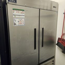 Commercial Refrigerator