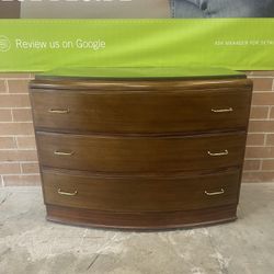 3 drawers Dresser w/glass in top