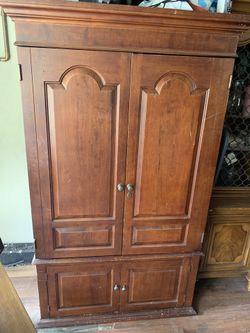 Cómoda de muy buena madera Guatemala make