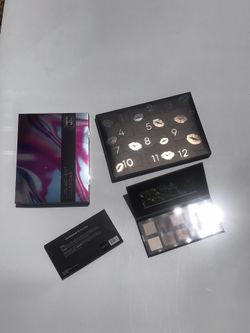 Lips advent calendar + Eyeshadow Palette from Macy’s