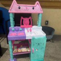 Gaby Doll House Kitchen