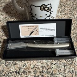 REUSABLE METAL EYEBROW RAZOR $20 Each Or 2 X $30 Avai. 96
