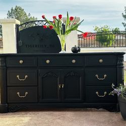 Dresser Black 9 Drawer All Wood 
