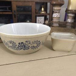 Vintage Homestead Pyrex Bowl And 501 Container