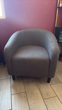 Accent chair