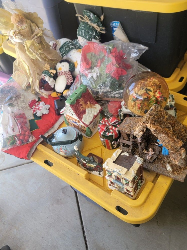Holiday Christmas Items Mixed Lot Snow Globe, Nativity, Calendar & More