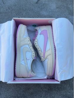 Jordan 1 Low Travis Scott Shy Pink