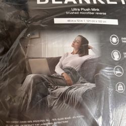 Brand New Weighted Blanket 