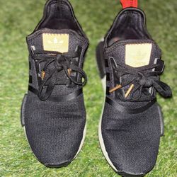 ADIDAS NMD BLACK SCARLET Men’s 4.5, Women’s 6