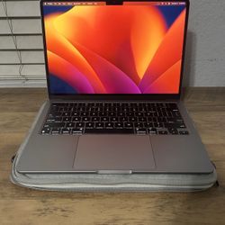 Apple M2 MacBook Air 