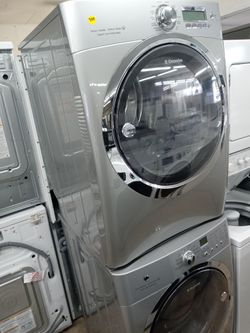 Electrolux gray stackable front load washer and dryer set - Free delivery