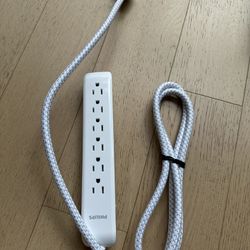 Philips 6-outlet surge Protector With 6-ft Extension Cord 