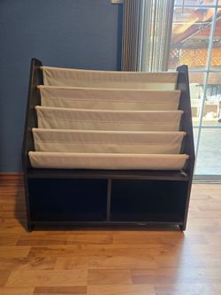 Kids Bookshelf