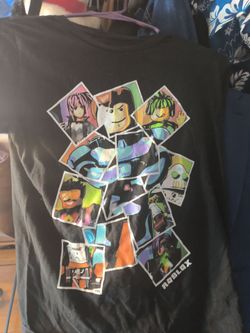 $3 ROBLOX KID'S SHIRT SIZE 7
