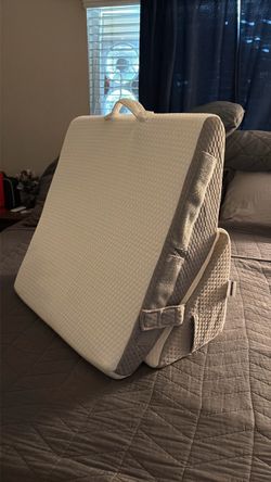 Wedge pillow for after surgery