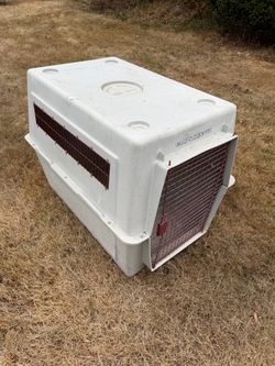 Dog/animal crate large