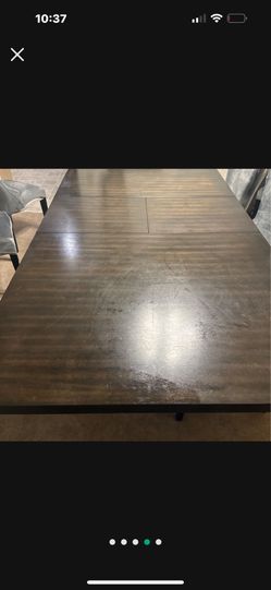 Dinning Table &8 Velvet Chairs Brand New 