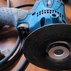 Makita Compact Disc Sander