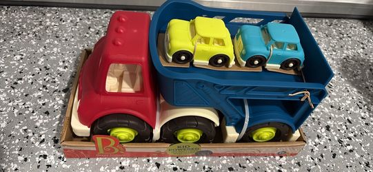 Happy Cruisers car carrier