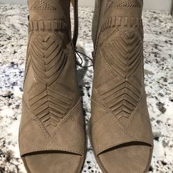 Universal thread shoes