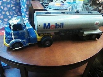 Vintage metal Mobil petroleum tanker tractor trailer