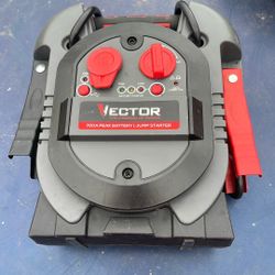 Vector 700 Peak Amp Battery Jump Starter