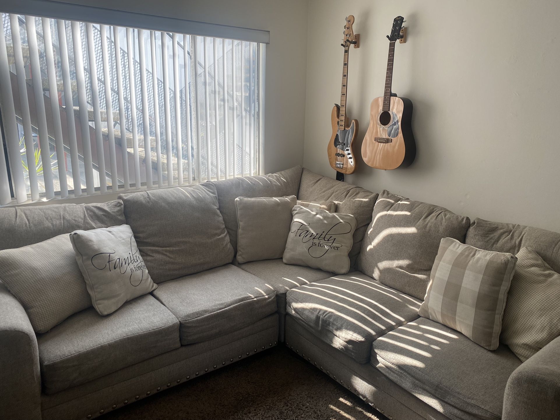 Cottage chic 3 Piece Sofa Sectional