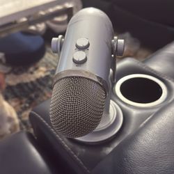 Microphone 