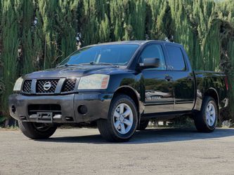 2011 Nissan Titan SV CrewCab