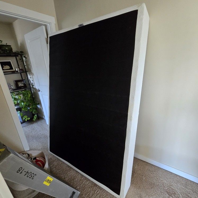 Full Size Easy Assembly Smart Metal Box Spring 9"