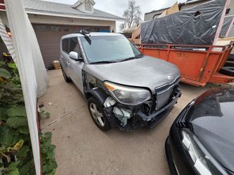 2016 Kia Soul Part Out