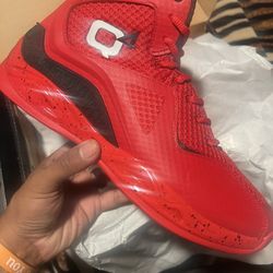 Q4 Basketball Shoes Size 11 And 11.5