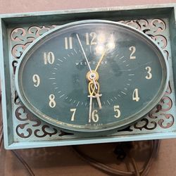 Vintage MCM Westclox Electric Alarm Clock "Lace" Turquoise Uranium GLOWS
