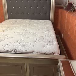 Bedroom set
