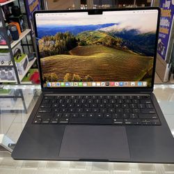 MacBook Air 13” 2022 M2 8GB 256gb