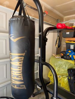 Everlast Heavy Bag & Speed Bag Boxing Station