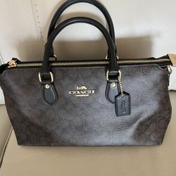 COACH  PURSE 