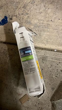 Refrigerator water filter