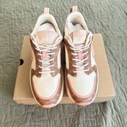 Coach Signature Chunky Sneakers Pink and Cream