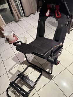 Next Level Racing F-GT Lite Foldable Simulator Cockpit