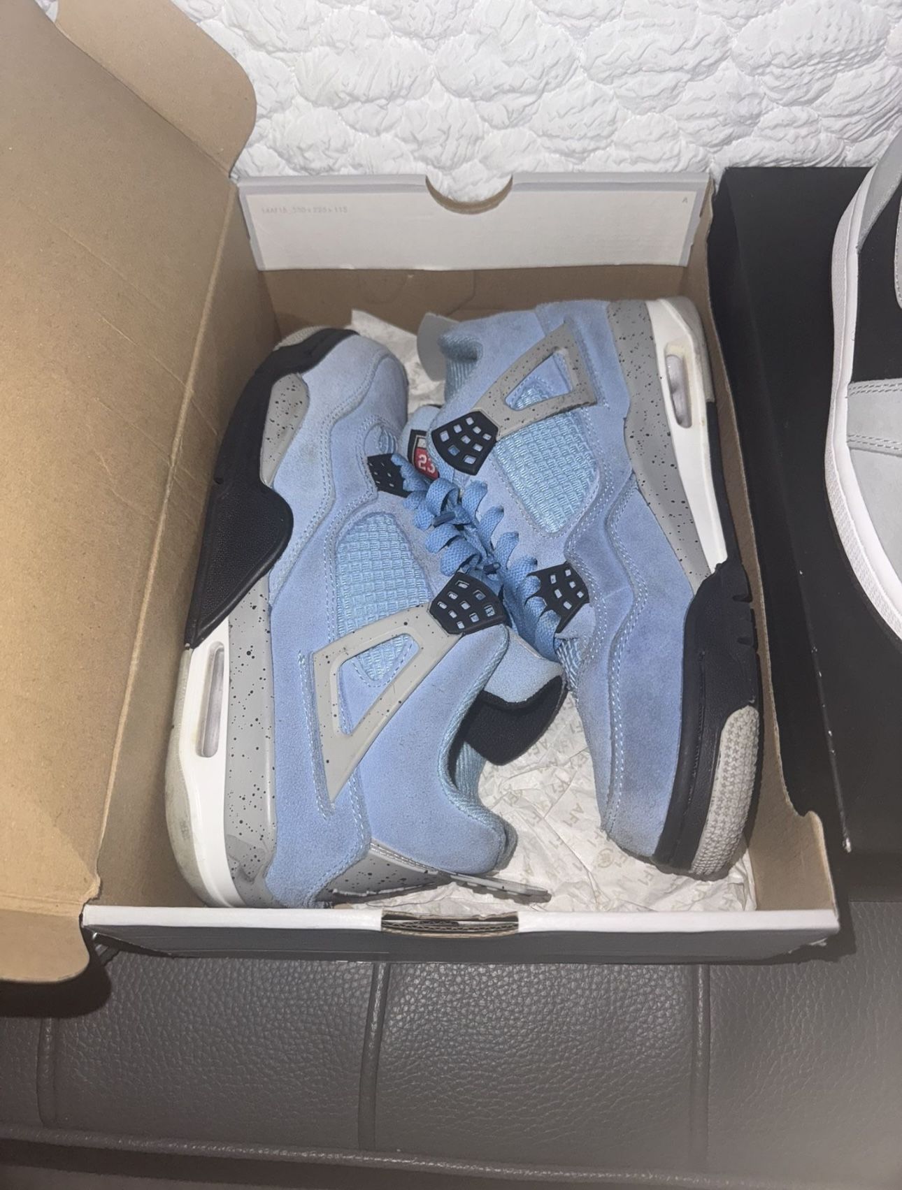 Air Jordan 4 Retro 'University Blue' Sz 8