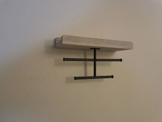 Jewlery/shelf White Wash Wood