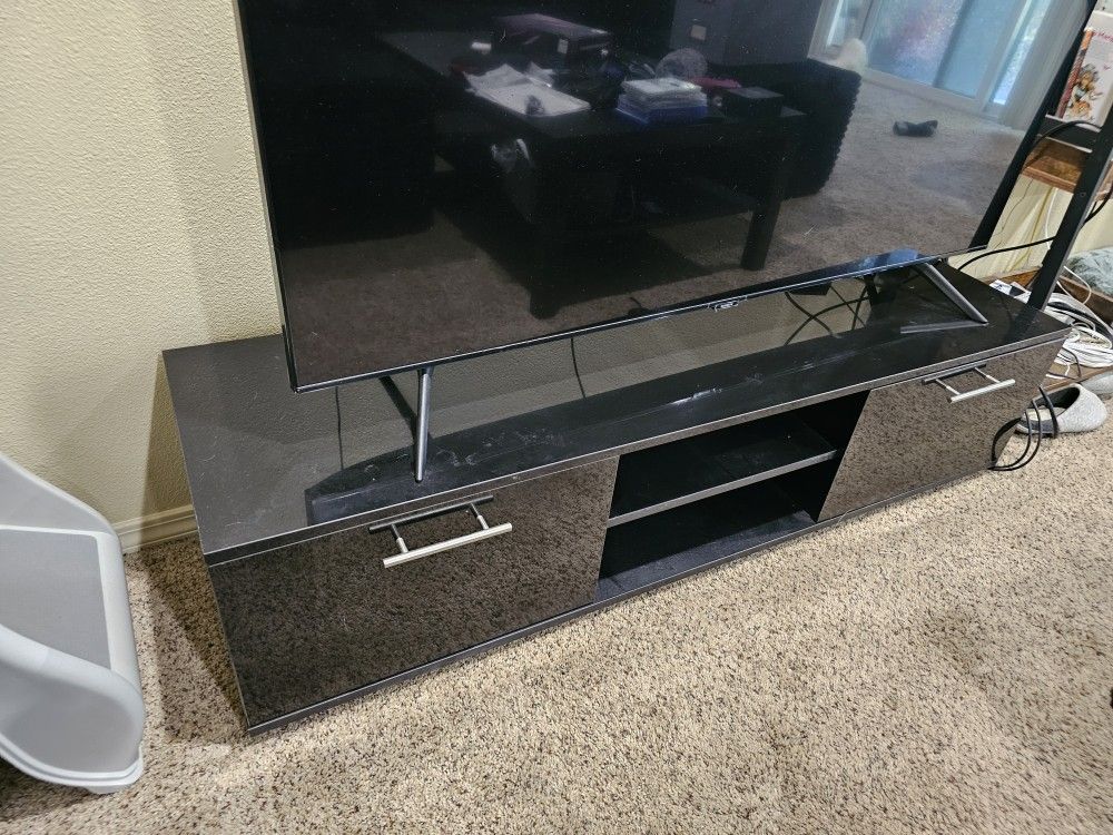 TV Stand (Pickup Only)