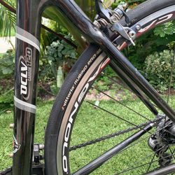 🚵‍♀️💥TREK 5200//💥Full Carbon// 💎Excellent Condition//52cm. Road Bike💥🚵‍♀️