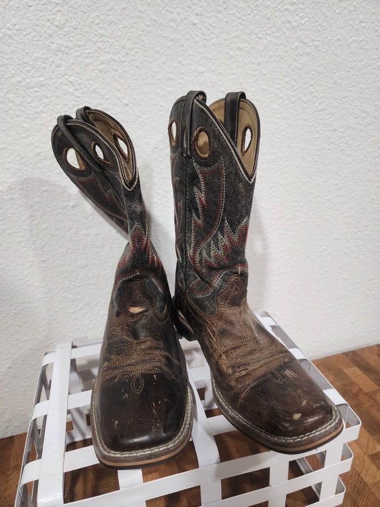 Smokey Sz4 Boots