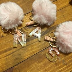 Pom Pom letter keychain 