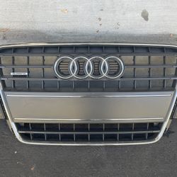 Like New 2008-2012 Audi A5 Front Grill OEM