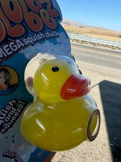 Mega squishy duck