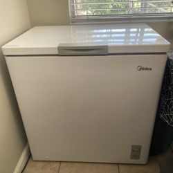 Midea Chest Freezer Deep Freezer 7 Cubic Feet