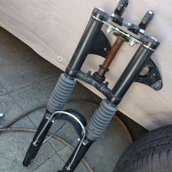 Front Forks To A 19 98 Triumph